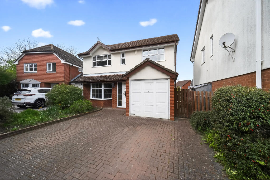 Main image of property: Constable Way, Sandhurst, GU47
