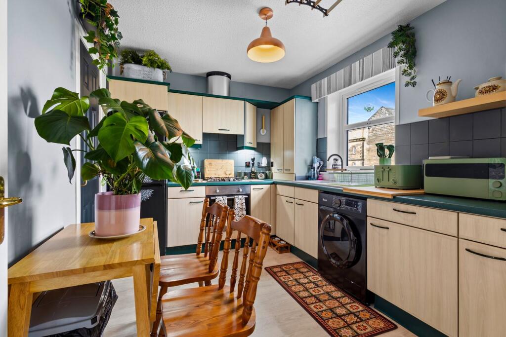 Apartment in Kilmarnock - More