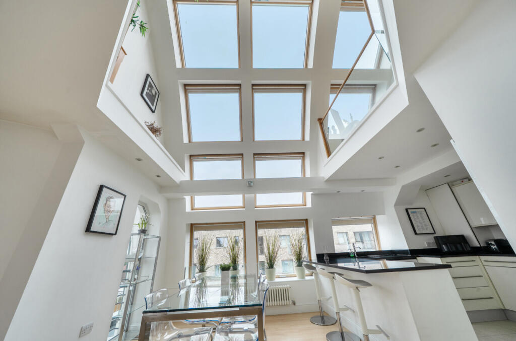 Main image of property: Melfield Gardens, London, SE6