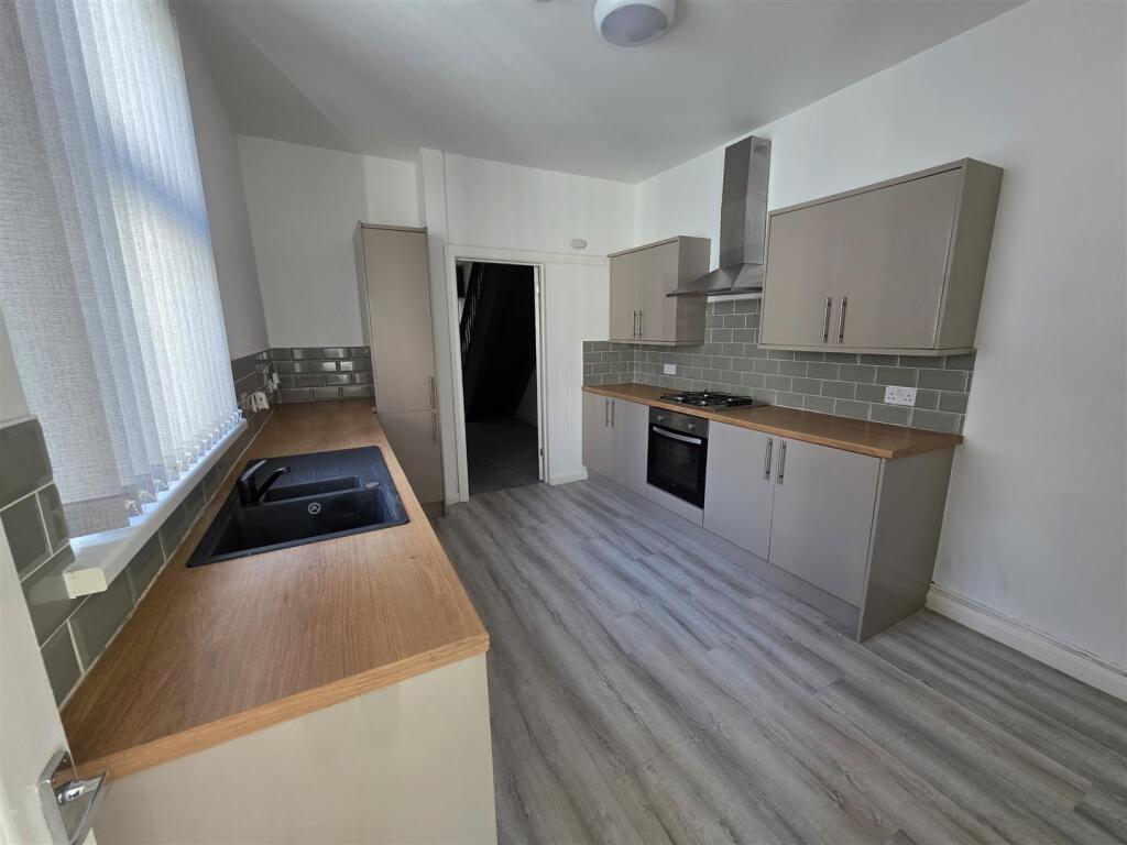 House in Abertridwr, Aber Valley - View 5