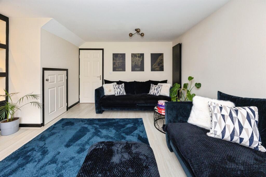 House in Ashford, Bridgefield, Kingsnorth - More