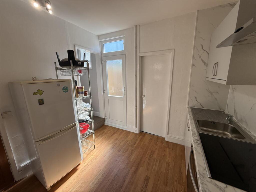 House in Nottingham, Old Basford - View 3