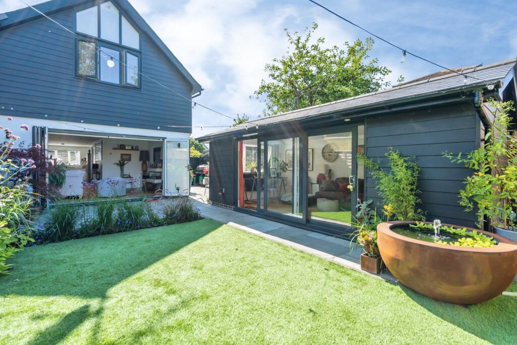 Main image of property: Middleton Road, Bognor Regis, West Sussex, PO22