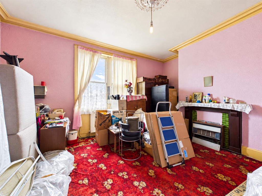 Carlisle Terrace, Manningham BD8 photo 5