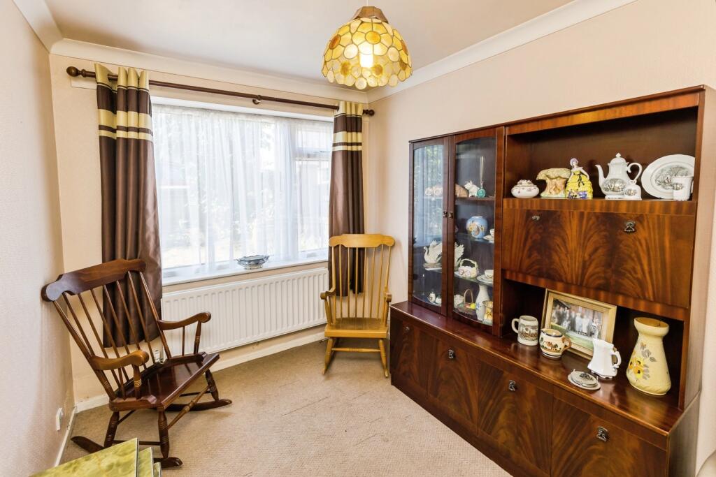 House in Wirral, Liverpool City Region - View 4