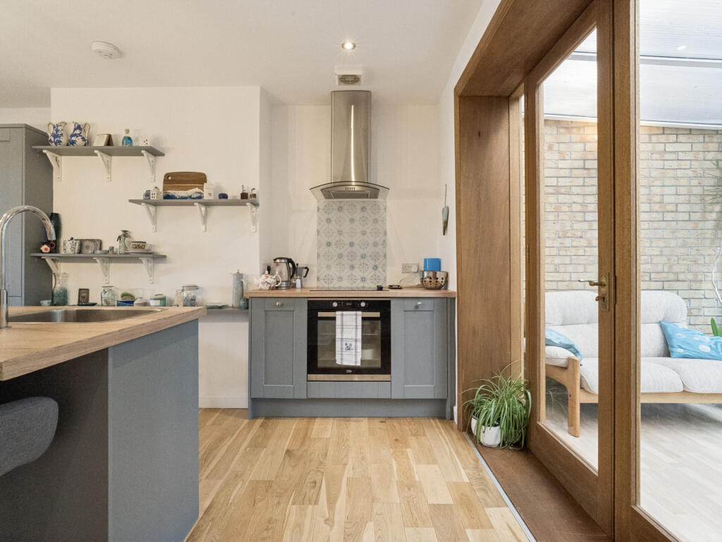 House in Glasgow, South Westerton, East Dunbartonshire - More