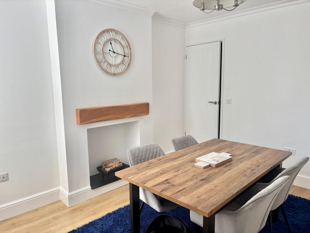 House in Blaby, Sapcote - More