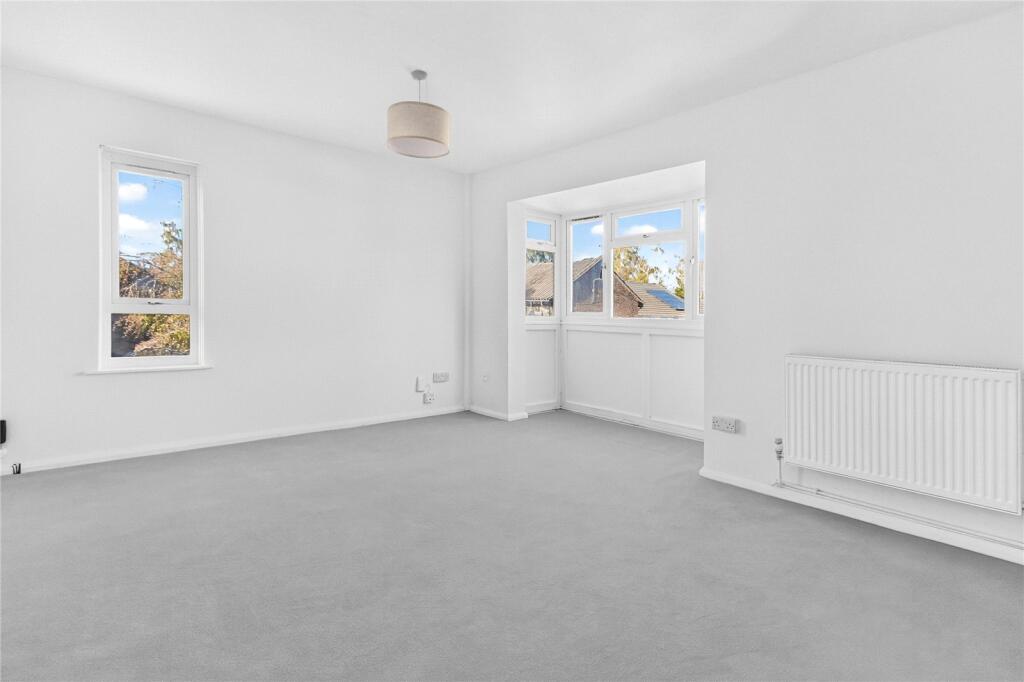 Apartment in Bracknell - View 5