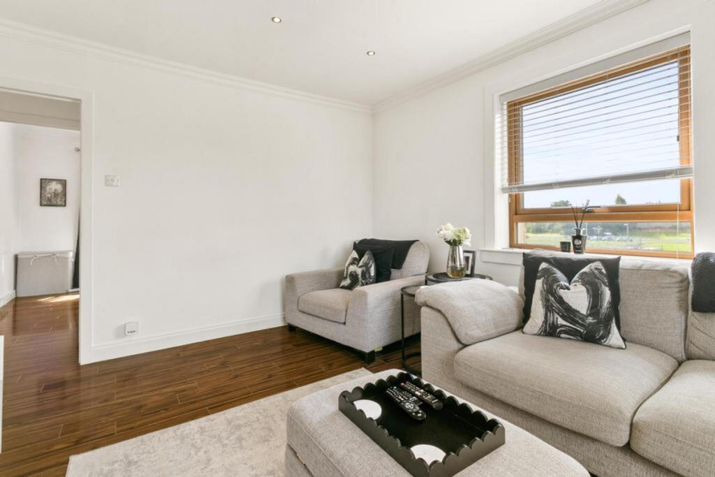 Apartment in Glasgow, Jenny Lind, Arden - View 4