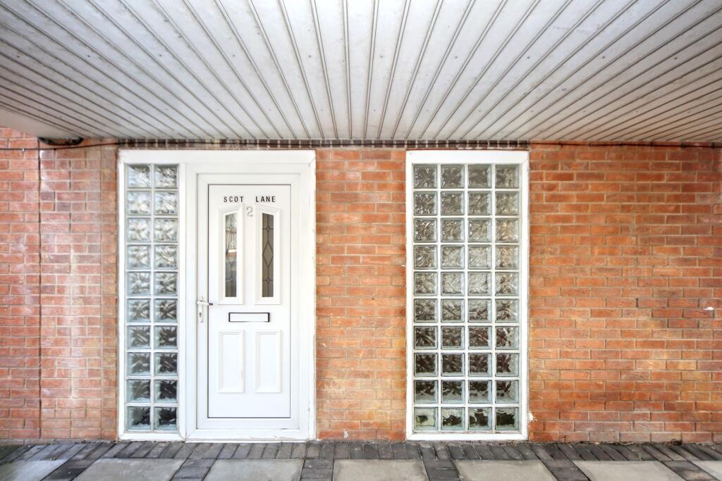 Main image of property: 2 Scot Lane, Wigan, WN5