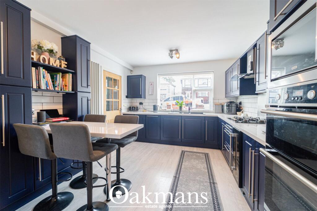 House in Sandwell, West Midlands - More
