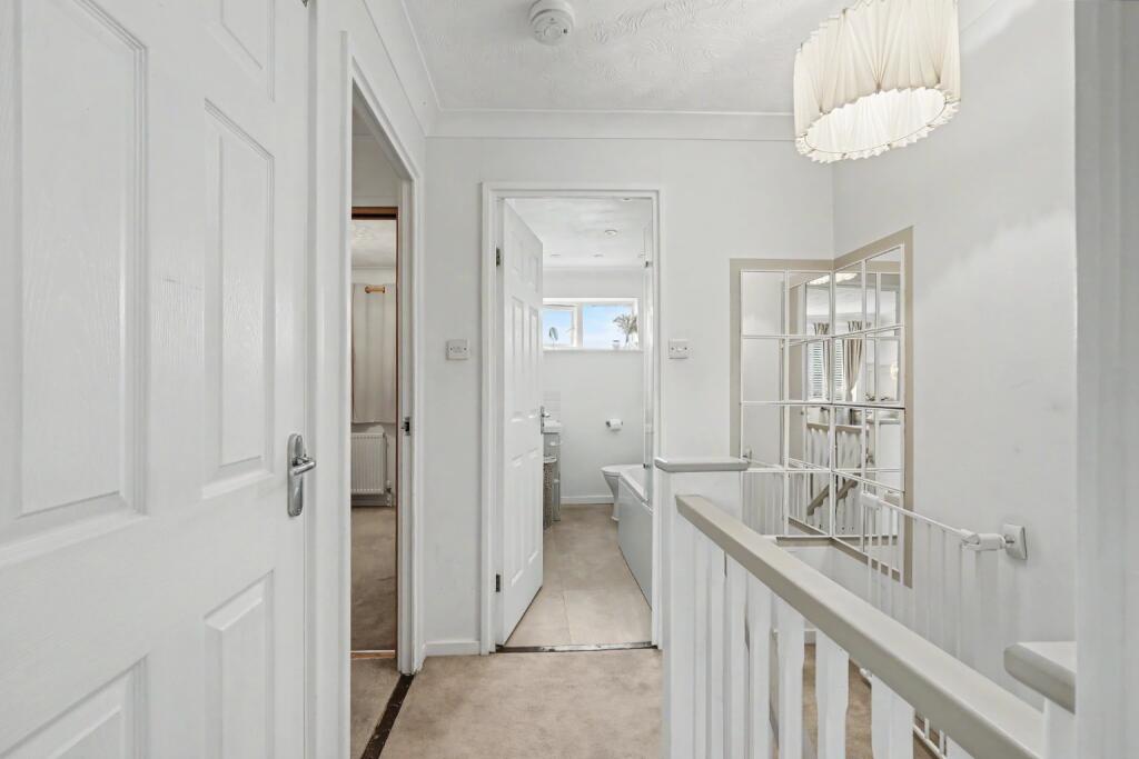 House in Gillingham, Parkwood - More