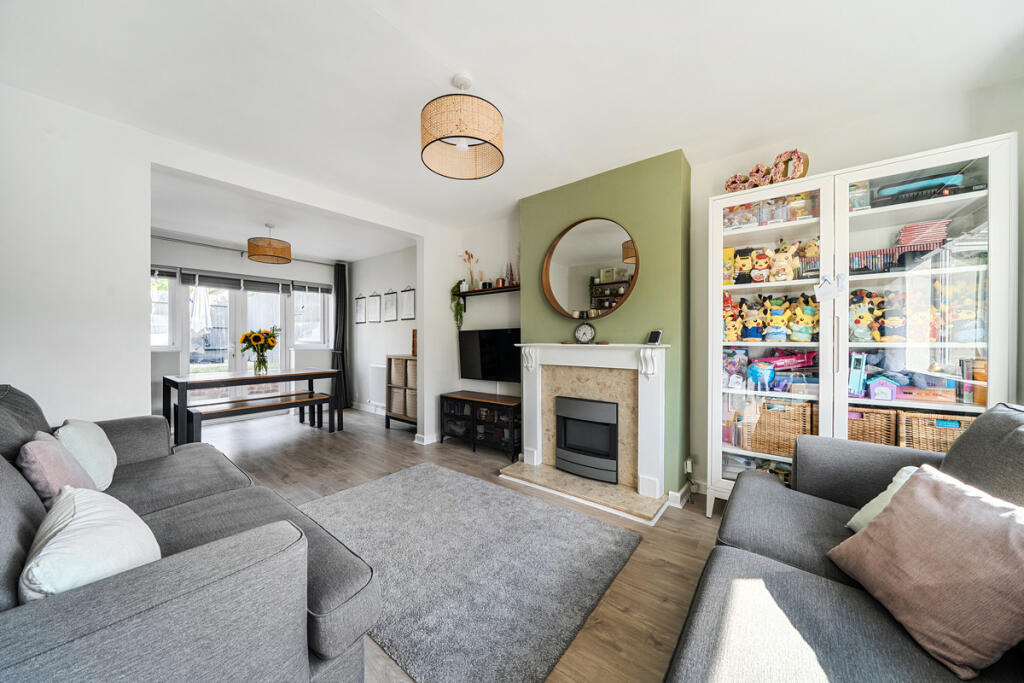 House in Cheltenham, Spring Bottom, Charlton Kings - View 4