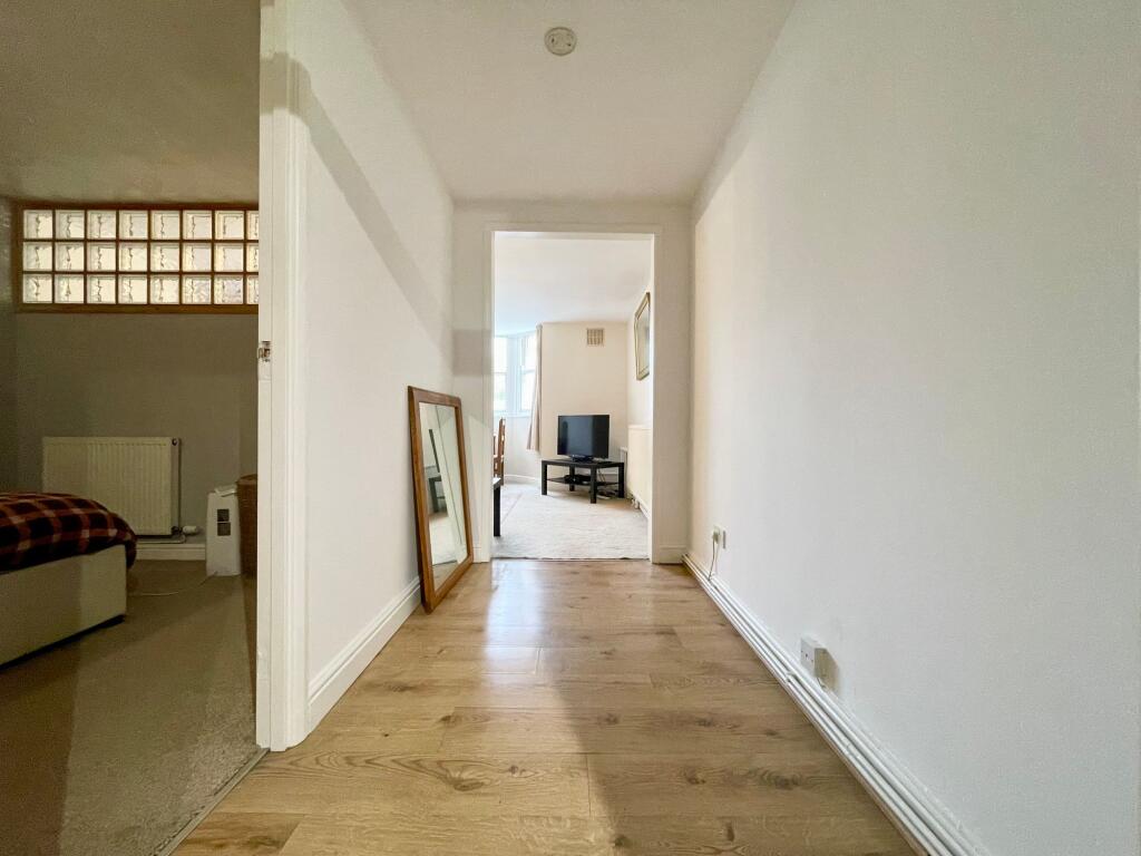 Apartment in Scarborough, North Yorkshire - More