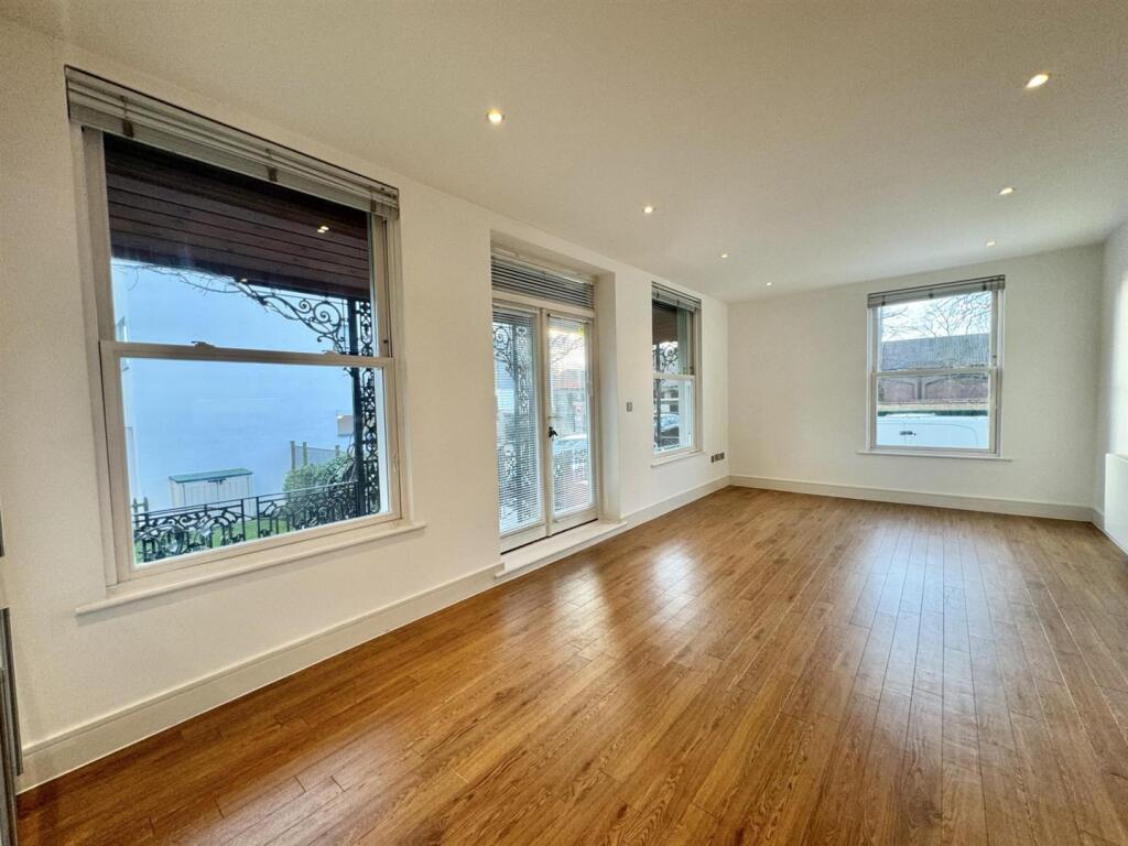 Apartment in London - View 4