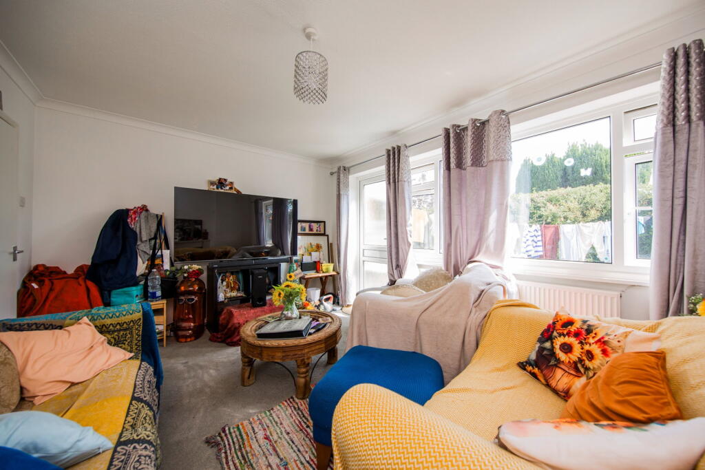 House in Tunbridge Wells, Southborough - View 3