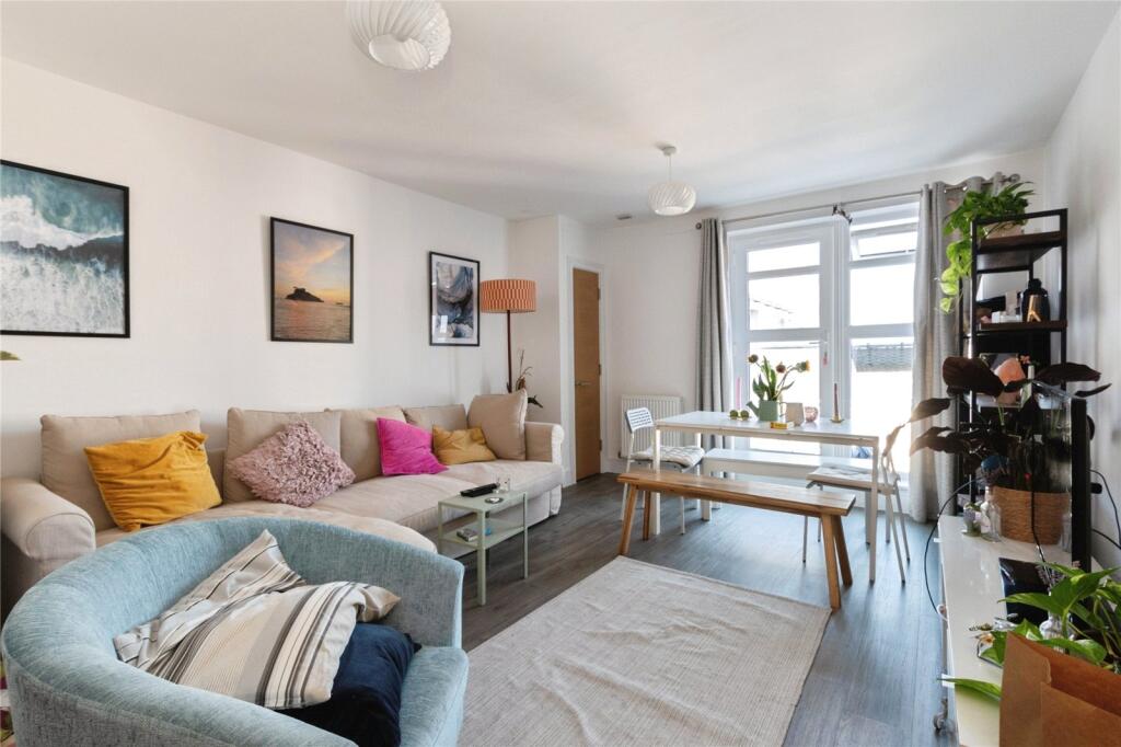 Apartment in Poole, Lower Hamworthy - View 3