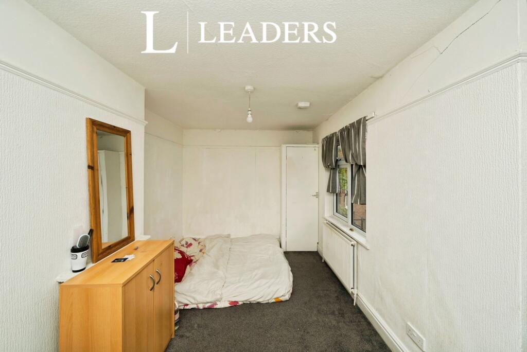 House in Walsall, West Midlands - View 5