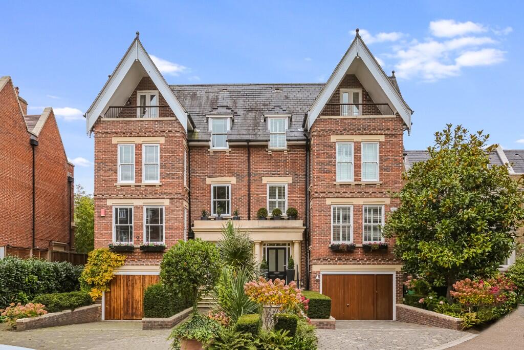 Main image of property: Martineau Drive, London, TW1