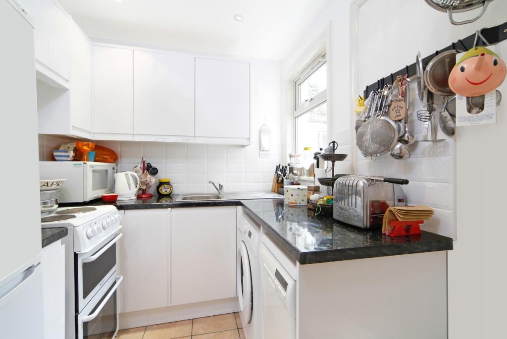 House in London - View 4