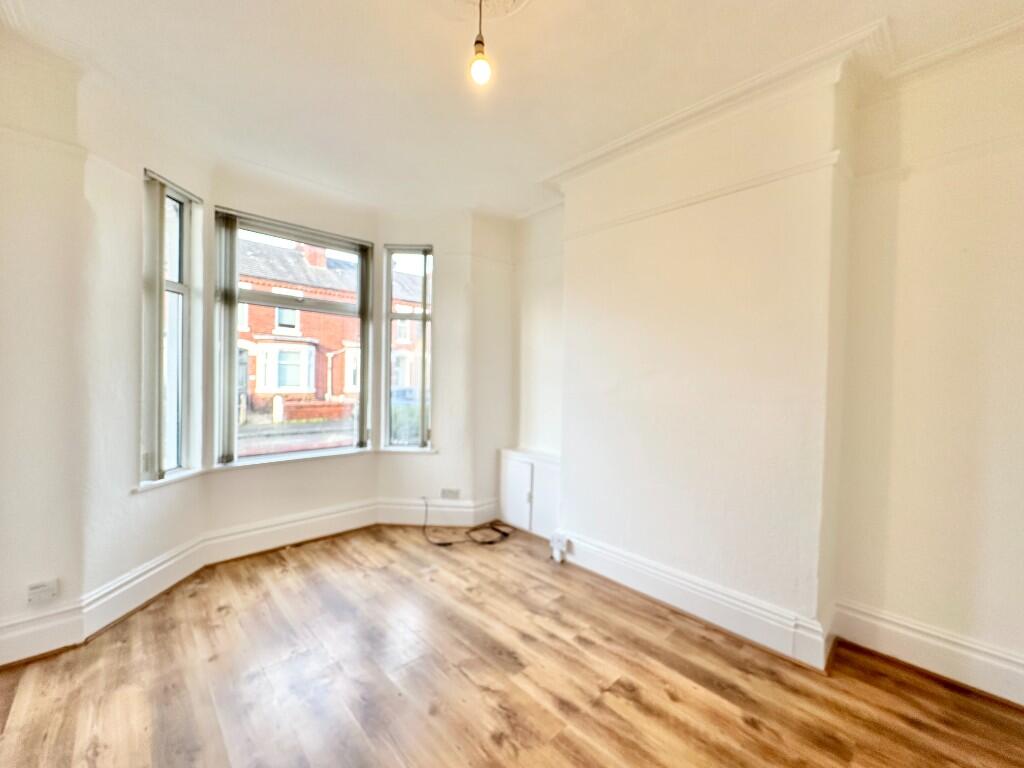 Meadows Road, Sale, Greater Manchester, M33 photo 2