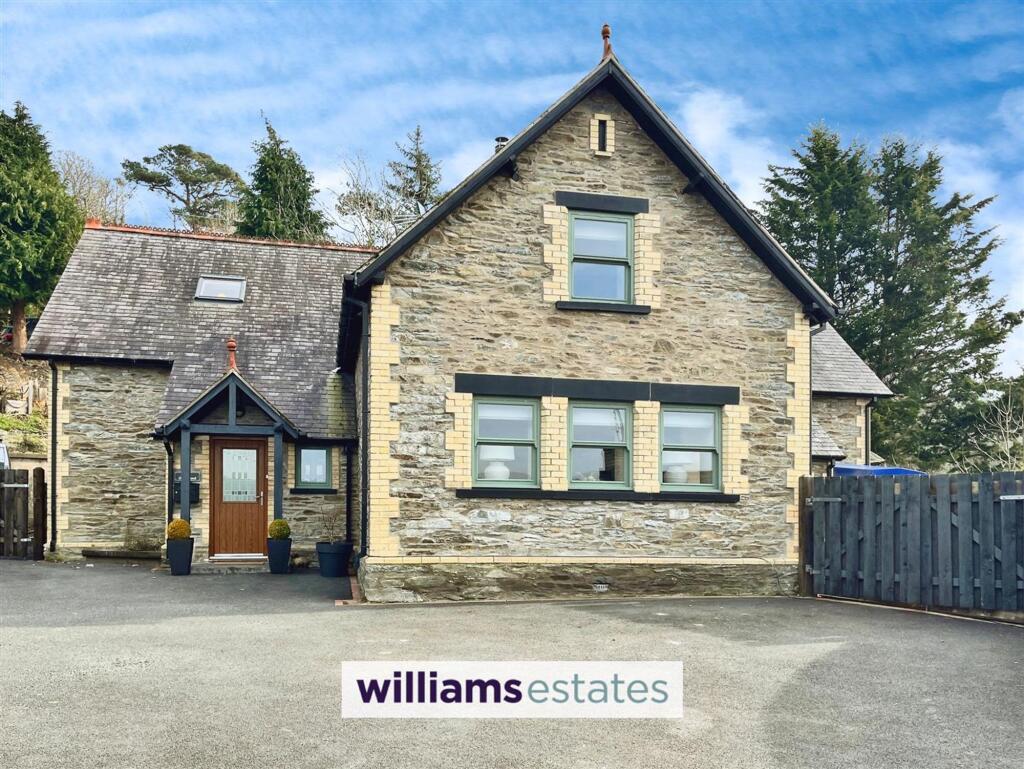 Main image of property: Cynwyd, Corwen, LL21