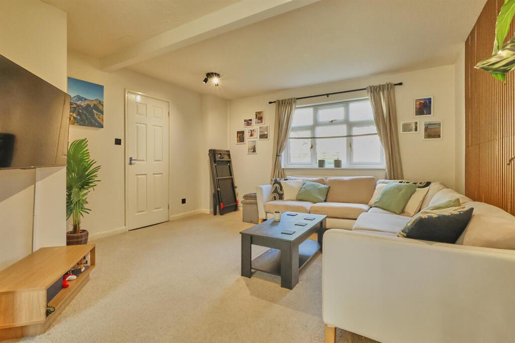 House in Leicester - View 5