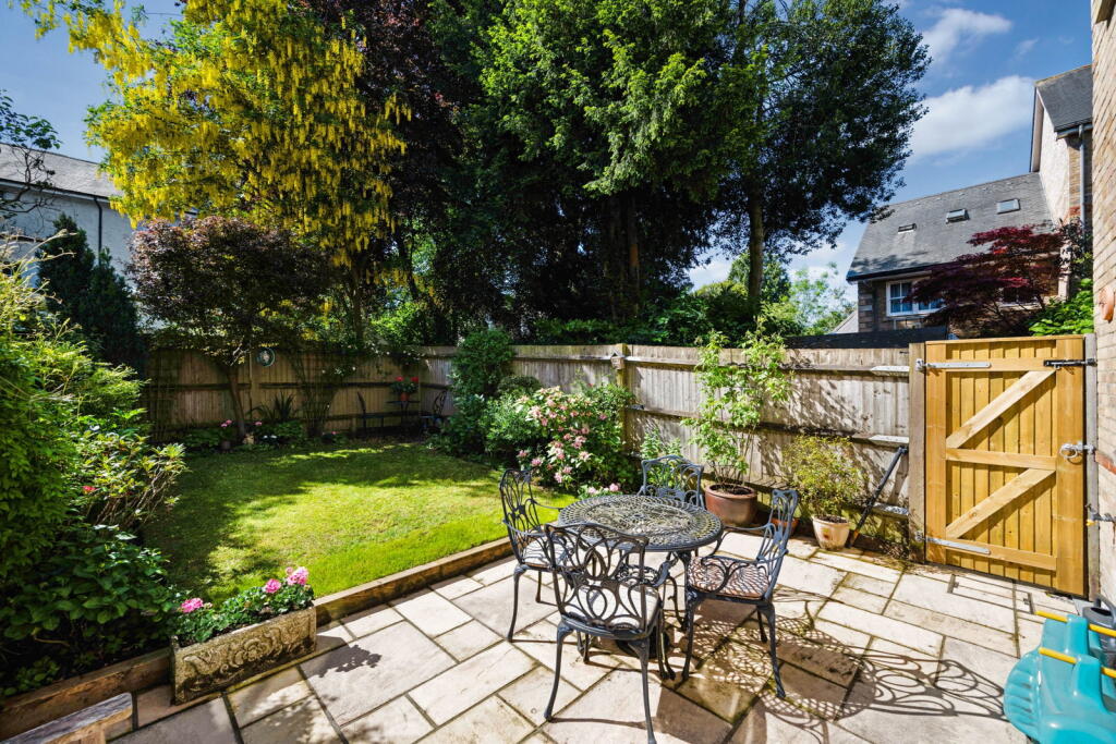 Burlington Place, Reigate - View 4