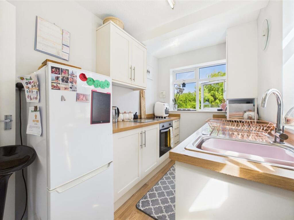 Norcot Road, Tilehurst, Reading – pohled 2