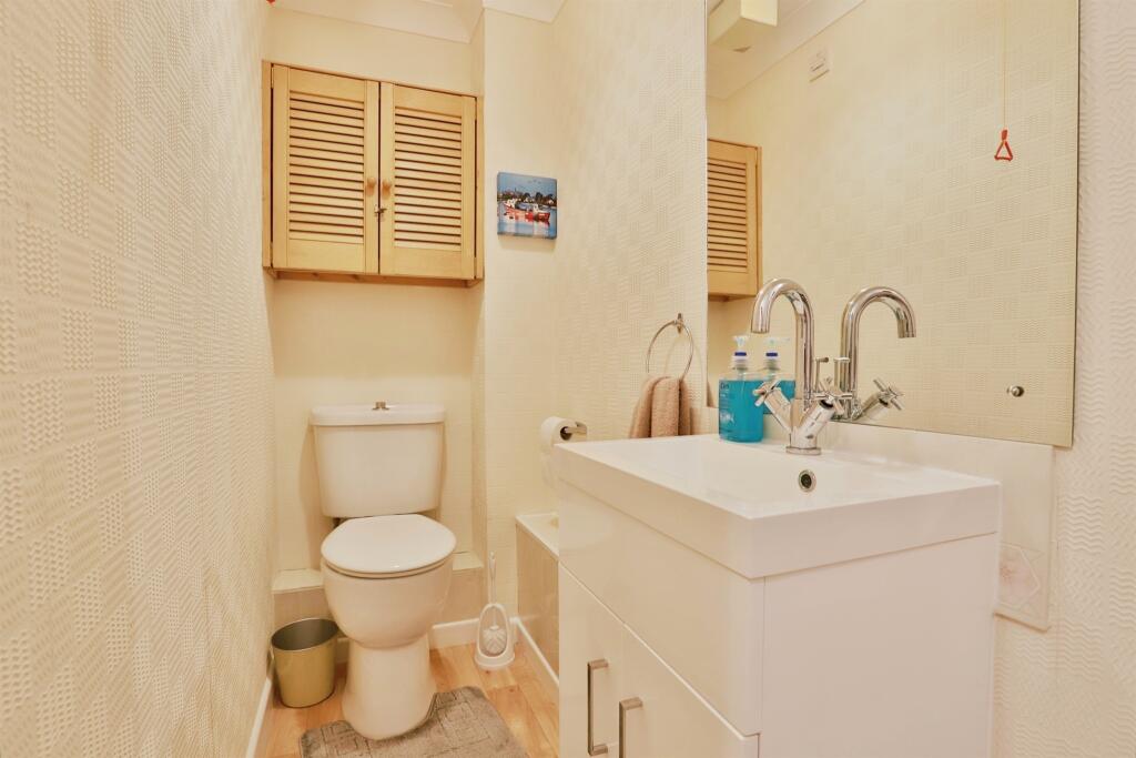 Apartment in Bournemouth - View 5