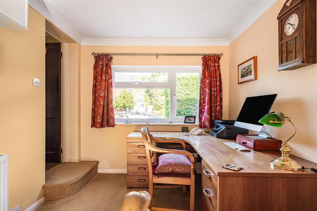 House in West Suffolk, Great Bradley - More