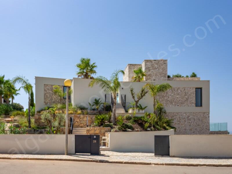 Main image of property: Algarve, Lagoa