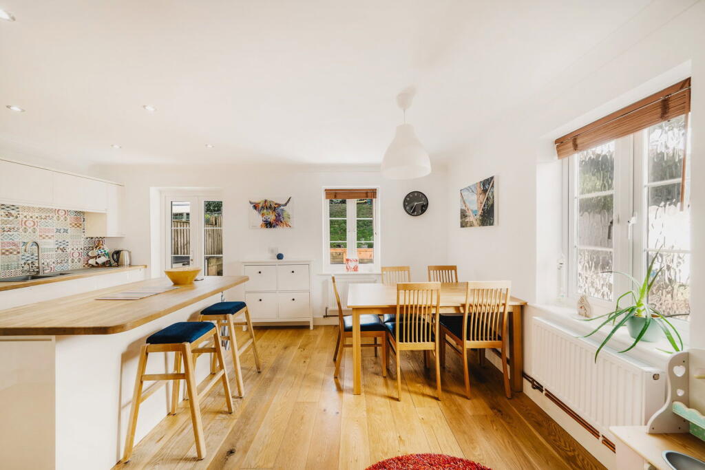 Sally Hill, Portishead, Bristol, BS20 7BH photo 3