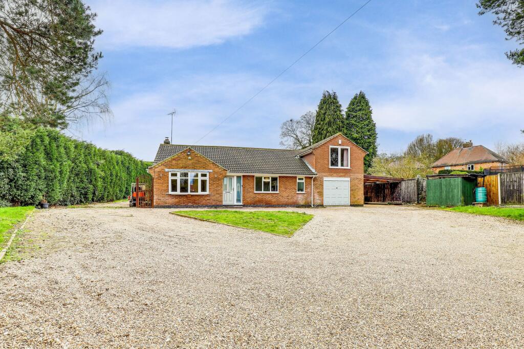 Main image of property: Long Meadow Farm, Main Street, Woodborough, Nottingham, NG14 6EA