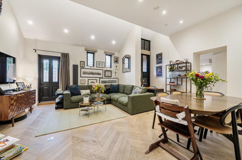 Apartment in London - View 3