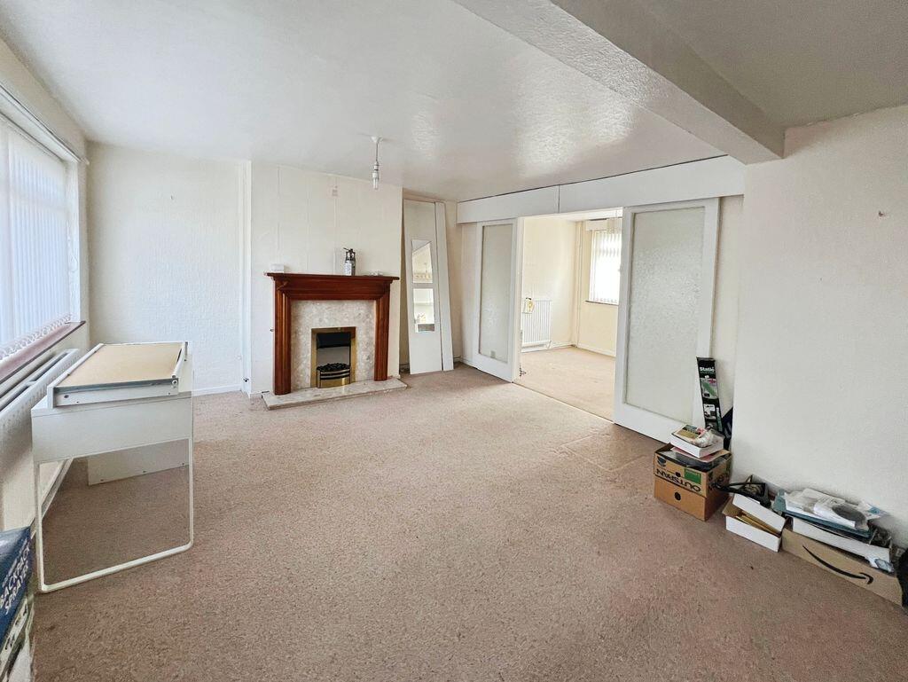 Chiltern Drive, Tonge Fold photo 2