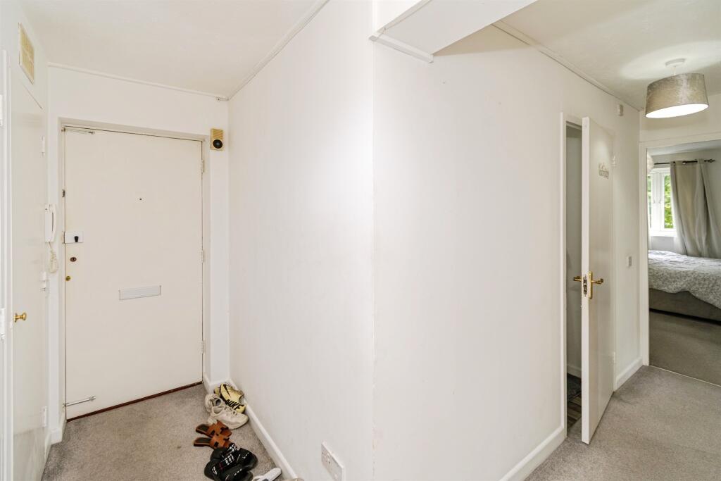 Apartment in Southampton, Freemantle - View 5