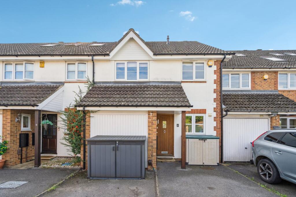 3-bed terraced on White Hart Close, Chalfont St Giles, HP8, £650,000