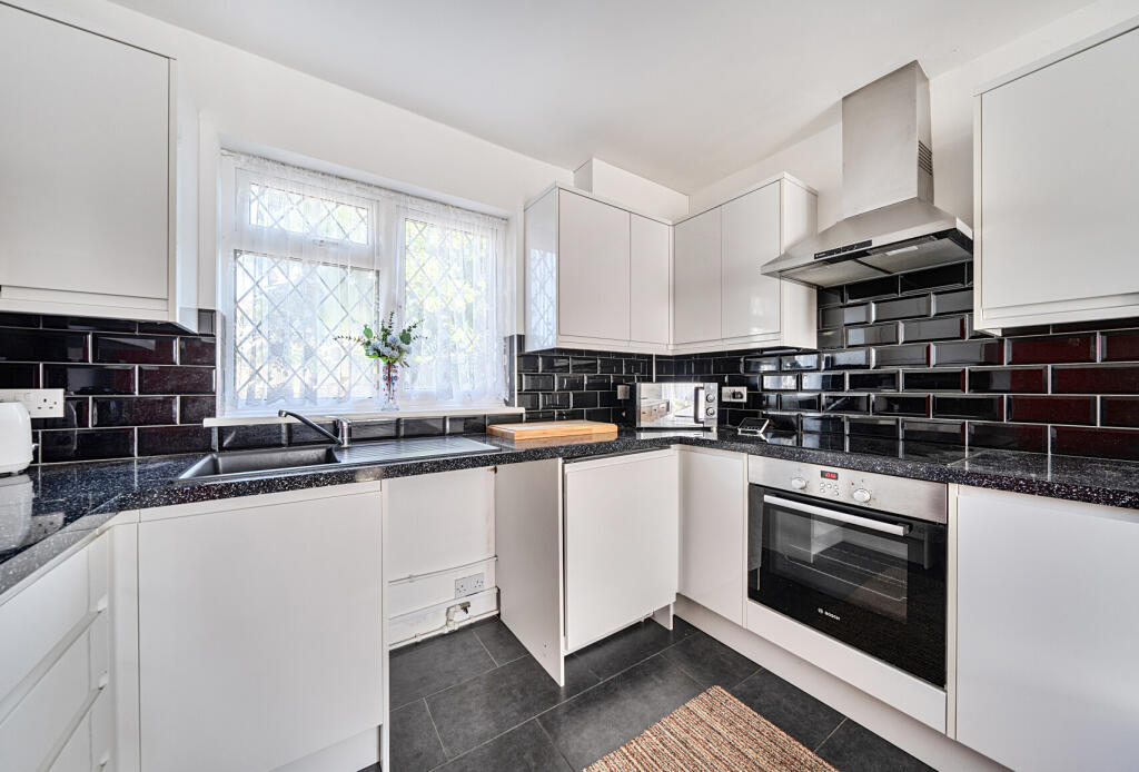 House in London - View 3