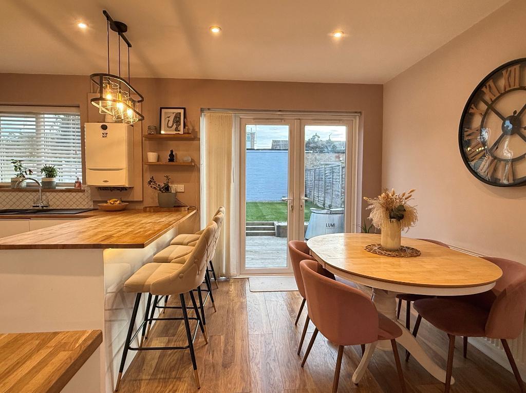 House in Horsham, Upper Beeding - View 5