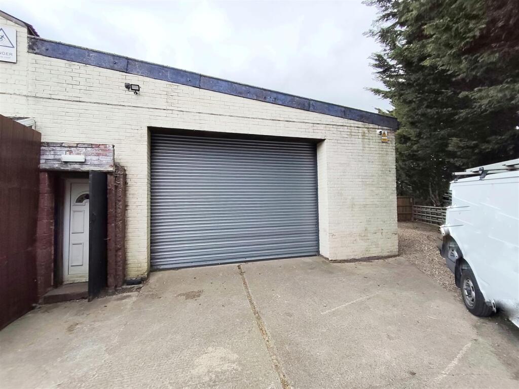 Main image of property: Peterborough Road, Crowland, Peterborough