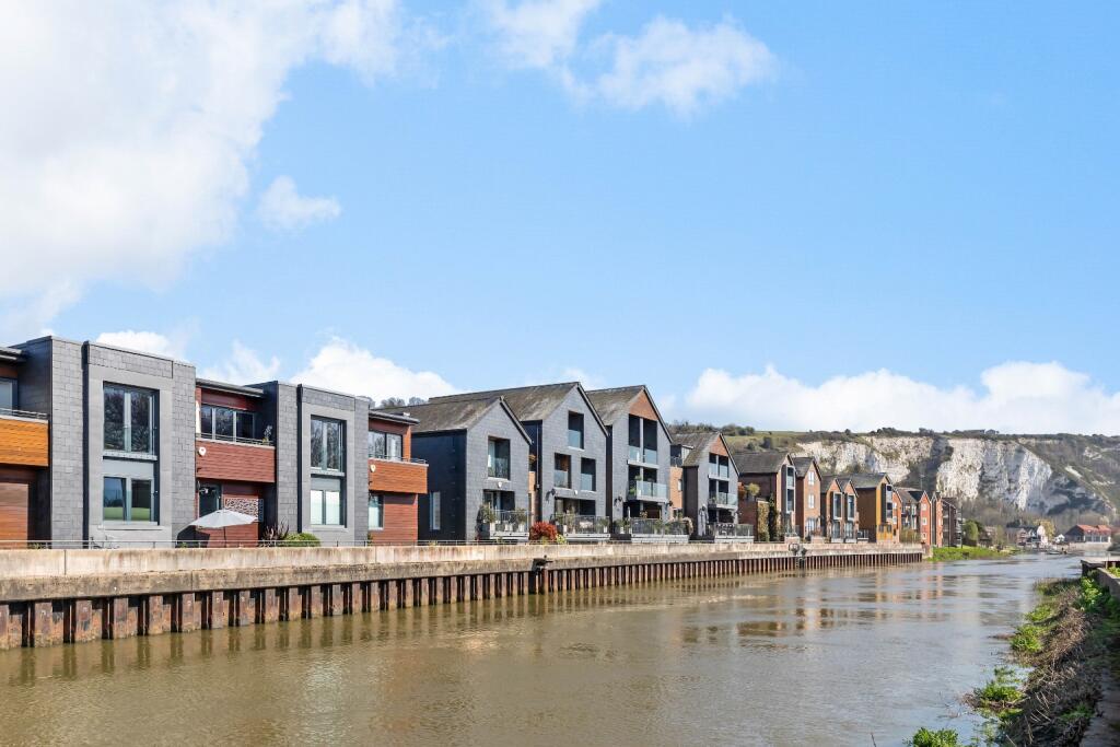 Main image of property: Chandlers Wharf, Lewes, East Sussex, BN7