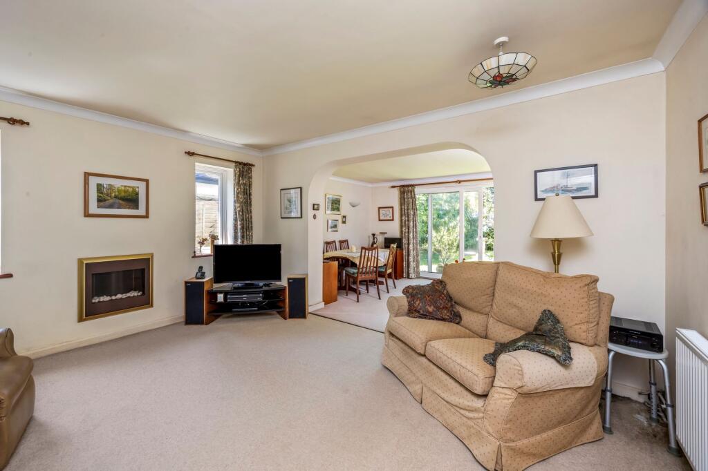 College Lane, Hurstpierpoint, BN6 photo 3