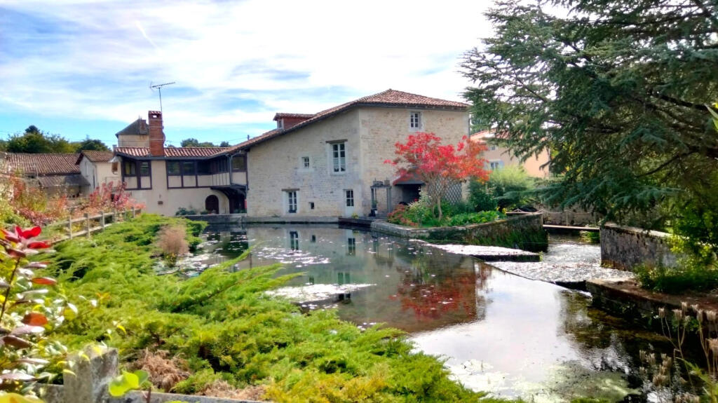 Main image of property: Poitou-Charentes, Vienne, Lizant