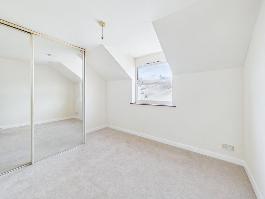 House in Torquay - More