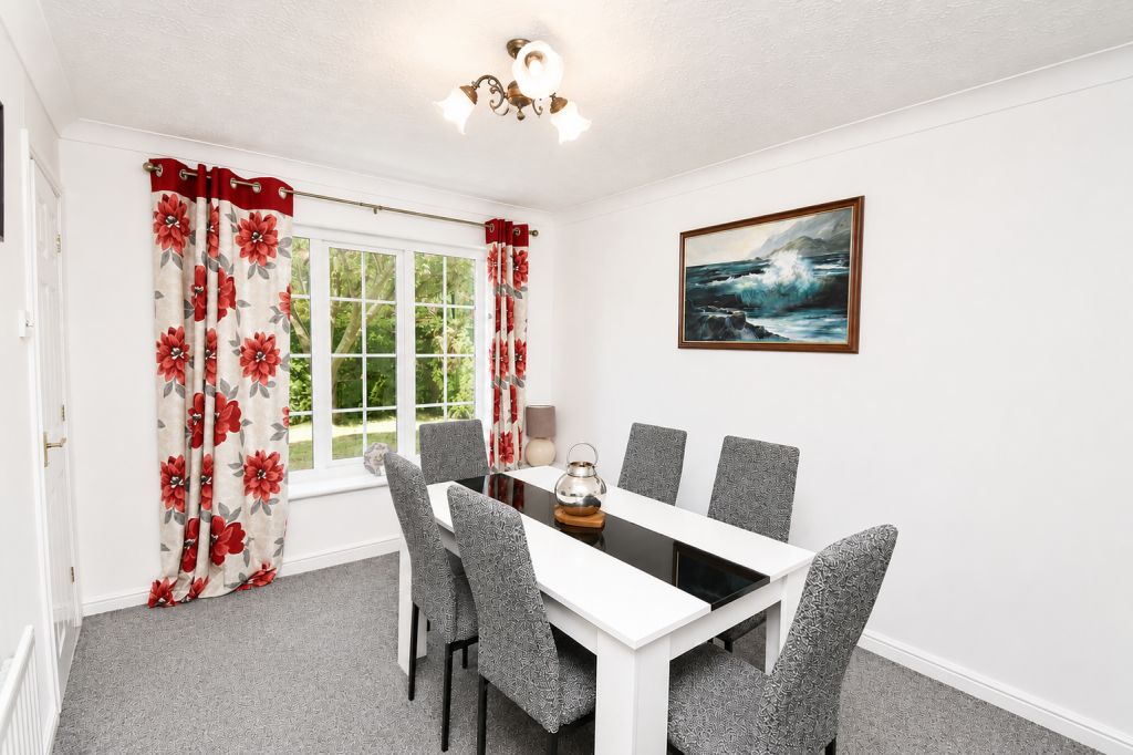 House in Widnes, Halton - More