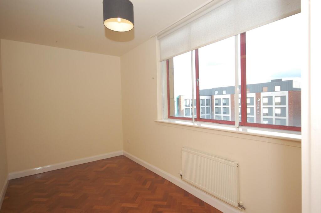 Apartment in Northampton - View 5