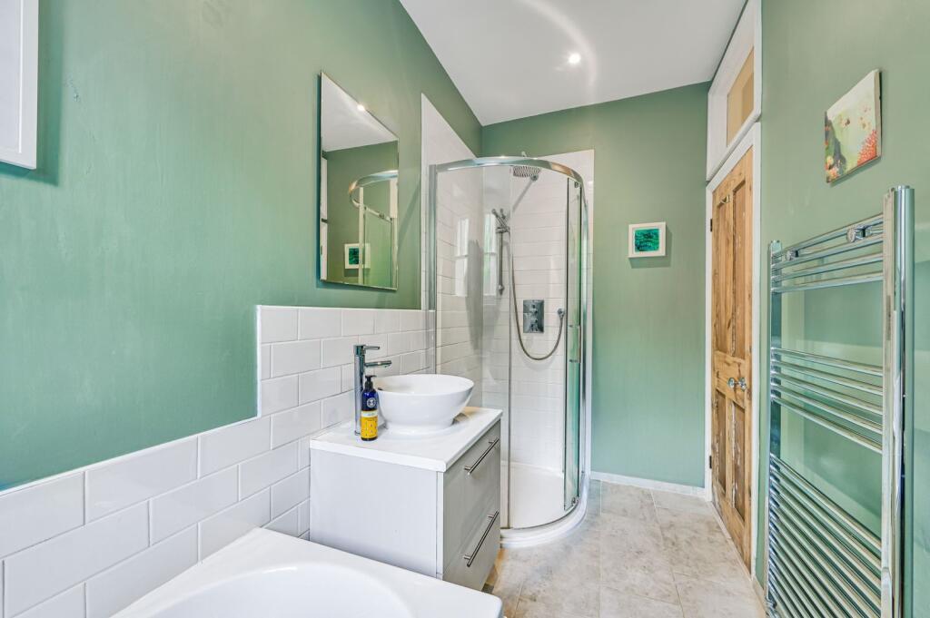 Apartment in London - View 4