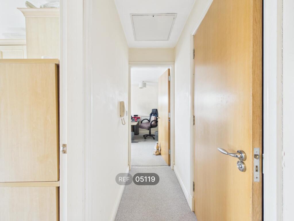 Apartment in Fairburn, North Yorkshire - View 5