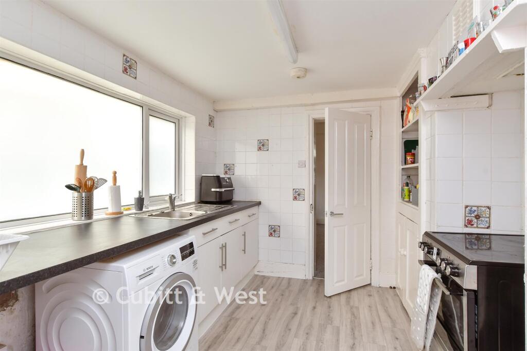 House in Newhaven - View 3